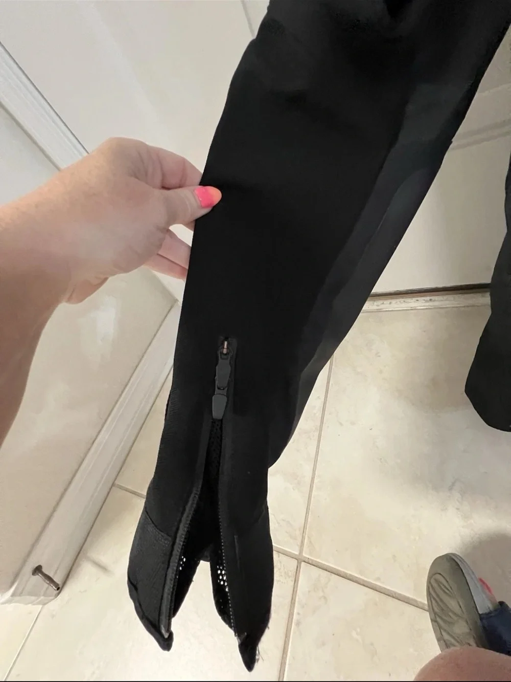 ICON zipper broken